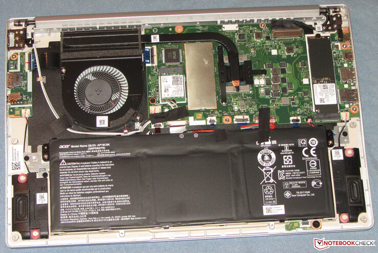 Una mirada al interior del Acer Swift 3 SF314-32