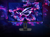 La ROG Strix OLED XG27UQDMS por delante.