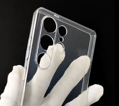 Se rumorea que Samsung tiene preparados cambios moderados de diseño para el smartphone Galaxy S 'Ultra' del año que viene. (Fuente de la imagen: vía @UniverseIce)