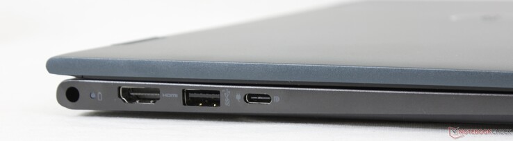 Izquierda: adaptador de CA, HDMI 1.4a, USB-A 3.2 Gen. 1, USB-C 3.2 Gen. 2 con Power Delivery y DisplayPort