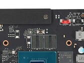 Dos módulos de VRAM no están poblados debido a las limitaciones del bus de 192 bits. (Fuente de la imagen: VideoCardz)