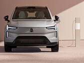 El Volvo EX90 carecerá de varias características relacionadas con la carga en el momento del lanzamiento. (Fuente de la imagen: Volvo)