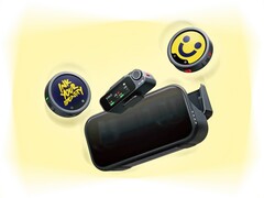 La Insta360 Mic Pro tiene una pantalla E-Ink que puede mostrar logotipos, emojis y otras imágenes.