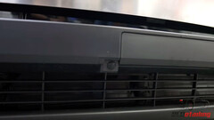 La cámara Bumper Cybertruck viene con un calefactor (imagen: OCDetailing/YT)