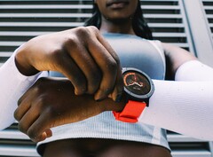 El CMF Watch 3 Pro presenta un llamativo diseño redondo, disponible opcionalmente con una correa naranja. (Fuente de la imagen: Nothing)