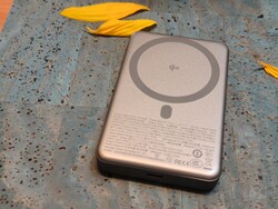 Banco de energía Qi2 Go-MiniMag