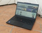 El Lenovo ThinkPad T14 Gen 7.