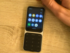 El Sidephone (en la imagen) con el cajón de aplicaciones visible. (Fuente de la imagen: u/sebastiansnell en r/sidephone subreddit)
