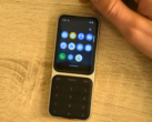 El Sidephone (en la imagen) con el cajón de aplicaciones visible. (Fuente de la imagen: u/sebastiansnell en r/sidephone subreddit)