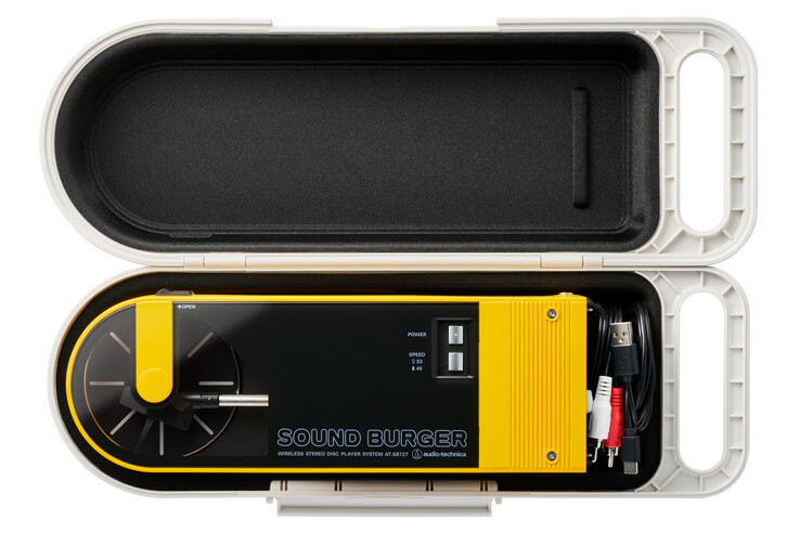 El maletín AT-SBC1 Sound Burger tiene espacio para accesorios como el limpiadiscos AT6028. (Fuente de la imagen: Audio-Technica)