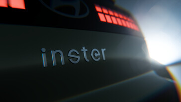 La parte trasera del próximo Inster ciertamente toma una página del reciente resurgimiento retro. (Fuente de la imagen: Hyundai)