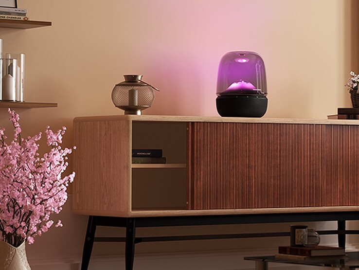 La iluminación del altavoz Aura Studio 5 puede ajustarse según el estado de ánimo de cada uno. (Fuente de la imagen: Harman Kardon Japan)