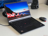 Análisis del Lenovo ThinkPad T14s G4: El portátil de negocios es mejor con AMD Zen4