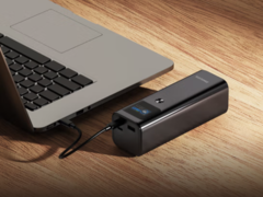 El banco de energía USB Philips serie 9000 tiene una capacidad de 27.000 mAh. (Fuente de la imagen: Philips)