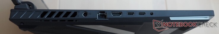 Lado izquierdo: Fuente de alimentación, RJ45-LAN, HDMI 2.1, Thunderbolt 4 (incl. DisplayPort), USB-C 3.2 Gen2 (incl. DisplayPort, Power Delivery, G-Sync), toma de audio combinada de 3,5 mm.