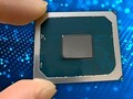 Intel planea posicionar las principales GPU SKU DG2 entre el RTX 3070 y el RTX 3080 de Nvidia. (Fuente de la imagen: Hexus)