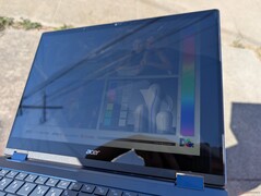 Al aire libre bajo la luz solar directa