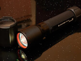 La Ledlenser P7R (Fuente de la imagen: Andreas Sebayang/Notebookcheck)