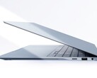 Con sus 12,3 milímetros, el Samsung Galaxy Book6 Edge es relativamente delgado.