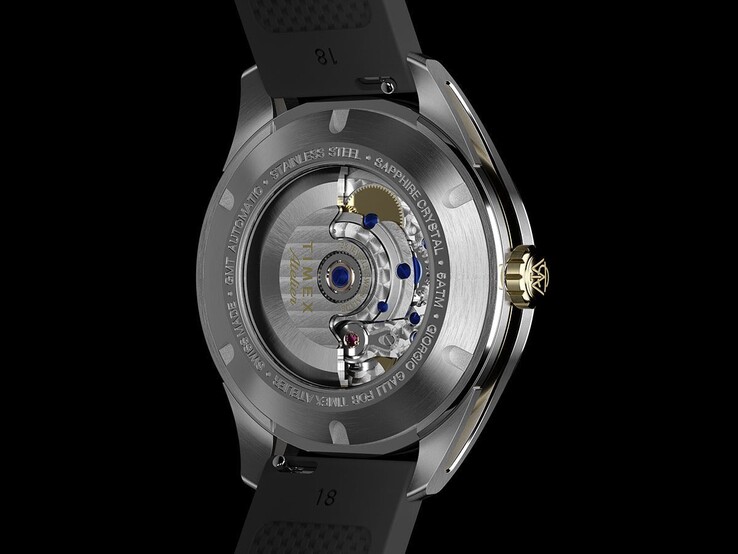 Vista trasera del Timex Atelier GMT Première M1a, que muestra su movimiento GMT automático a través del fondo de caja transparente.