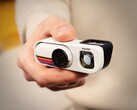 La Insta360 Go 3S viene en un paquete retro con una base completamente nueva.