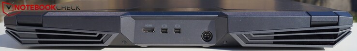 Trasero: HDMI 2.0, 2 x miniDP, conector de alimentación