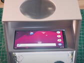 Los proyectores DIY no son nada nuevo, pero no necesita habilidades de nivel DIY Perks para construir éste (Fuente de la imagen: Huy Vector vía YouTube)