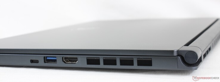Derecho: USB-C + Thunderbolt 4 con DisplayPort y Power Delivery, USB-A 3.2 Gen. 1, HDMI 2.0