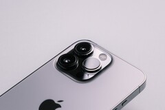 La serie iPhone 14 constará de cuatro modelos, con un nuevo modelo Max que sustituirá al mini. (Fuente de la imagen: Howard Bouchevereau)