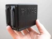 El Pi NAS es un dispositivo compacto y asequible que cuesta 35 dólares. (Fuente de la imagen: Michael Klements)
