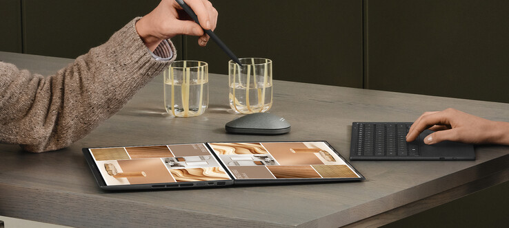 El Zenbook Duo 2026 puede tumbarse sobre una mesa, a diferencia de los modelos anteriores. (Fuente de la imagen: Asus)