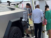 La prueba de velocidad de carga de Cybertruck alcanzó una tasa máxima de 405 kW (Fuente de la imagen: Huntinspeed/X)