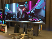El Gigabyte AORUS MO34WQC es uno de los monitores que, según los rumores, incorporará el nuevo panel QD-OLED de 34 pulgadas de Samsung Display. (Fuente de la imagen: TFTCentral)