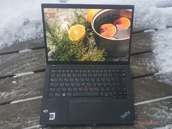 El Lenovo ThinkPad T14s G3 ha sido cedido amablemente por