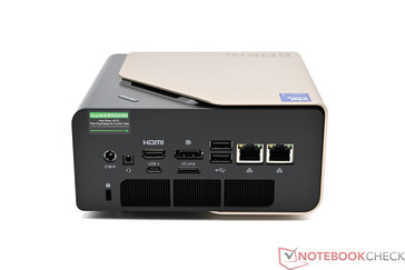 Trasera: conexión de alimentación, toma de audio combo de 3,5 mm, HDMI 2.1, DisplayPort 1.4, Oculink, 2× USB2.0 Tipo-A, 2× LAN 2.5G