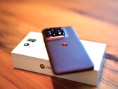 El Motorola Edge 70 Pro cuenta con un procesador de diseño poco habitual. No todo son buenas noticias.