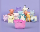 Con un precio de 19,99 dólares, los peluches ya se han lanzado y están disponibles en la página web del Centro Pokemon en el Reino Unido y EE.UU. (Fuente de la imagen: Pokemon Center)