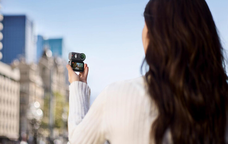 El Osmo Nano con la base (Fuente de la imagen: DJI)