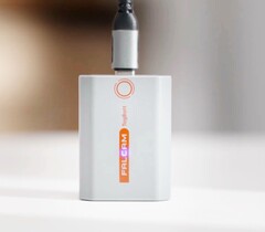 La batería Falcam se puede cargar directamente mediante un cable USB-C.