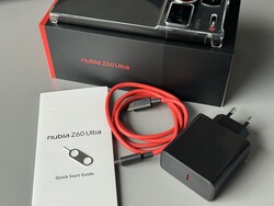 Contenido de la caja del Nubia Z60 Ultra (Foto: Daniel Schmidt)