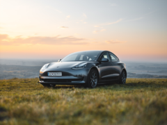 Decenas de coches Tesla han sido hackeados por un investigador de seguridad. (Fuente de la imagen: Martin Katler vía Unsplash)