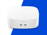 El nuevo OmniDesk Mini está disponible con un procesador de hasta Core 5 320. En la imagen: una fotografía promocional que muestra la parte frontal del mini PC.