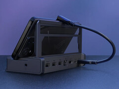 Asus ROG Bulwark DG300 se posiciona como una estación de acoplamiento universal. En la imagen: la base conectada a un teléfono. (Fuente de la imagen: Asus)