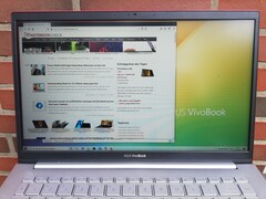 Asus VivoBook S14 S433FL - Uso al aire libre