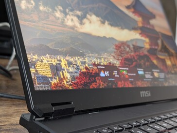 Sin opciones de cristal de borde a borde ni pantalla táctil