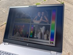 Al aire libre bajo la luz del sol