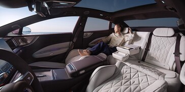 Interior del Denza Z9S