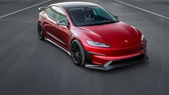 El Tesla Model 3 Performance con kit aerodinámico posventa. (Fuente de la imagen: Unplugged Performance/X)