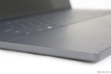 Los bordes ya no se estrechan a lo largo de la parte delantera para un aspecto más cuadrado