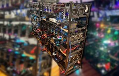 Equipo de minería de criptomonedas con tarjetas NVIDIA (imagen: miner69niner/Reddit, editado)